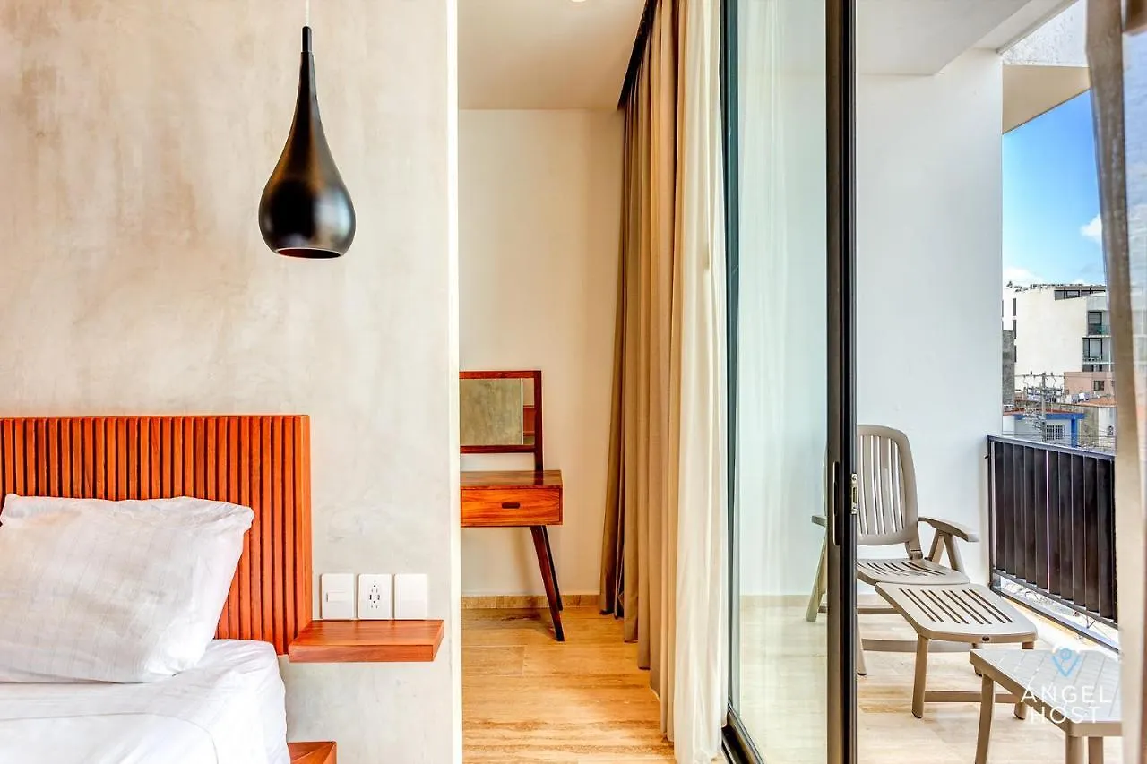 Chic Condotel With Roof Pool 10-Min Walk To Beach بلايا ديل كارمن 0*,  المكسيك