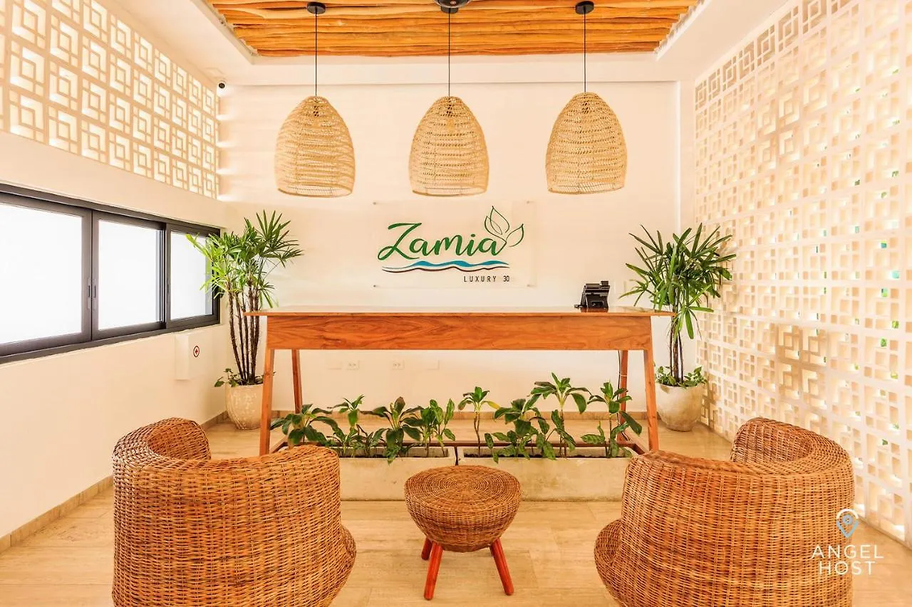 Chic Condotel With Roof Pool 10-Min Walk To Beach location